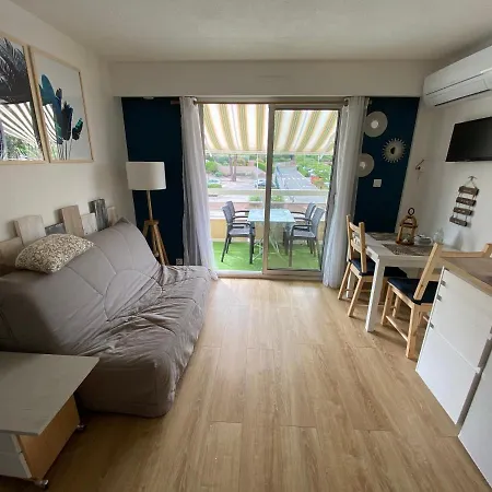 Apartment 207-front De Parking Prive Cavalaire-sur-Mer