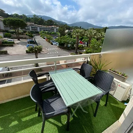 Apartment 207-front De Parking Prive *